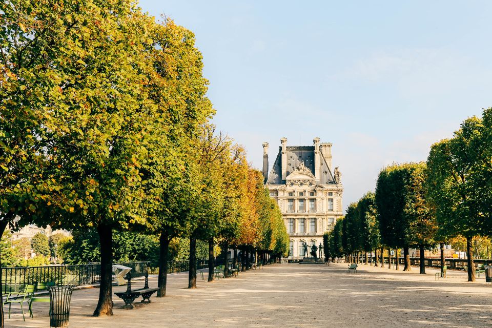 Paris: Private Tour with Locals – Highlights & Hidden Gems - Who This Tour Fits Best