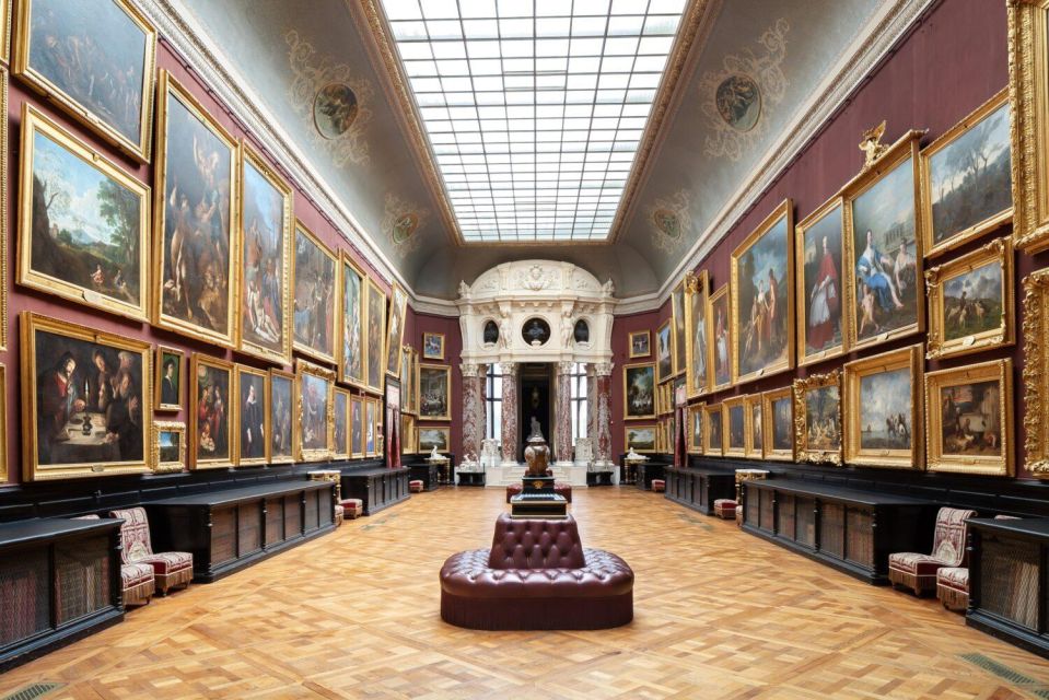 Paris: Private transfer Château Chantilly van 7 places 5H - The value of a private van day trip from Paris