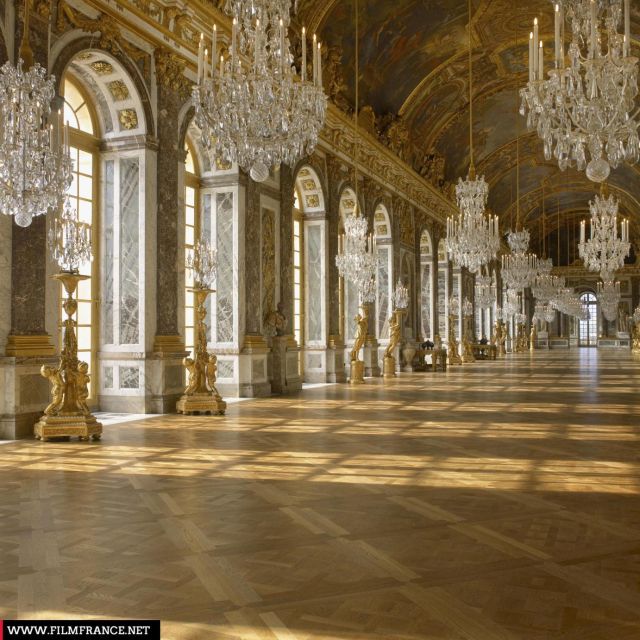 PARIS: Private transfer Château Versailles van 7 people 4H - The Big Caution: Pickup No-Shows Show Up in the Reviews