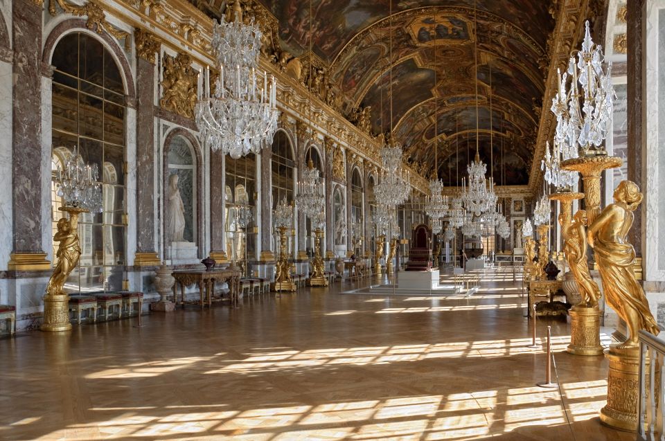 PARIS: Private transfer Château Versailles van 7 people 4H - Who This Transfer Suits Best