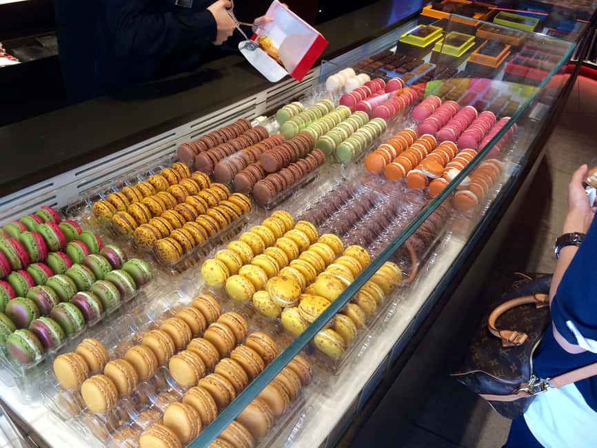 Paris - Private walking Food tour Latin Quarter-St Germain - Stop 2: Fine Food tasting after the gardens