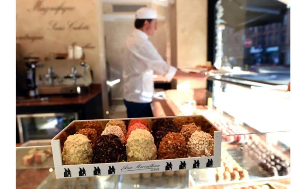 Paris - Private walking Food tour Latin Quarter-St Germain - Stop 7: Sophisticated jams and food-shop style browsing