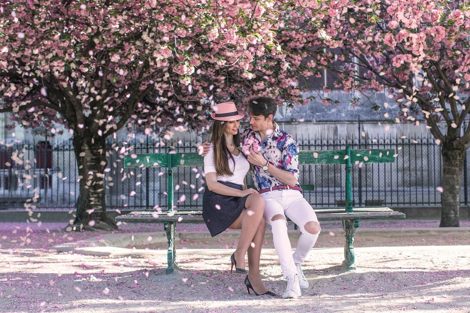 Paris Pro Photography: Best Private Photoshoot - Price and value: $294 for up to 2 people