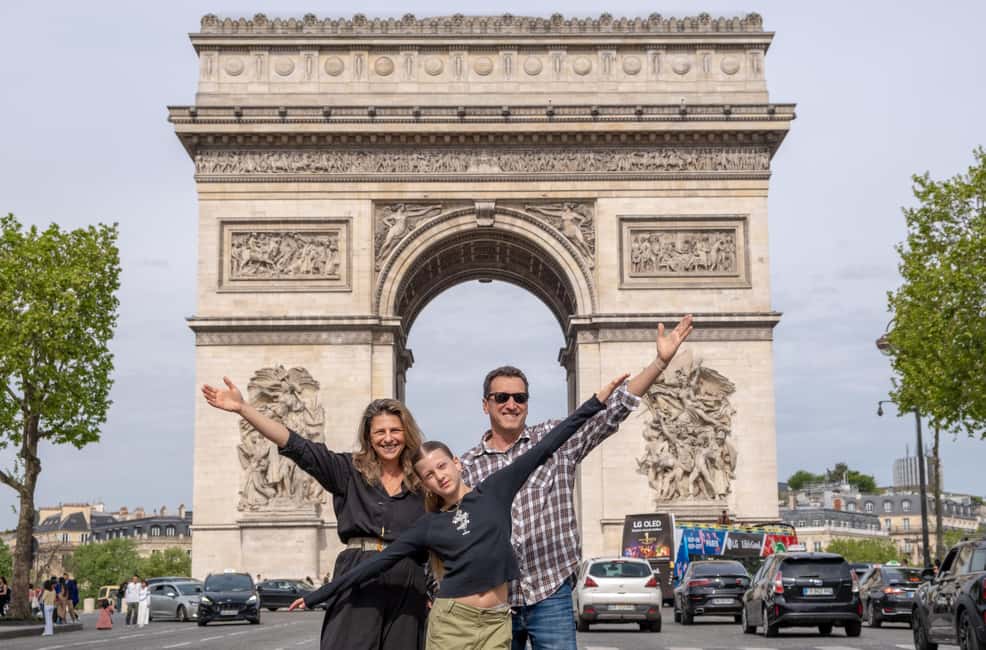 Paris: Professional Photoshoot at the Arc de Triomphe - Key things to know before you go