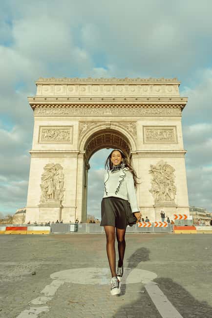 Paris: Professional Photoshoot at the Arc de Triomphe - Arc de Triomphe Photoshoot in Paris: what you’re really paying for