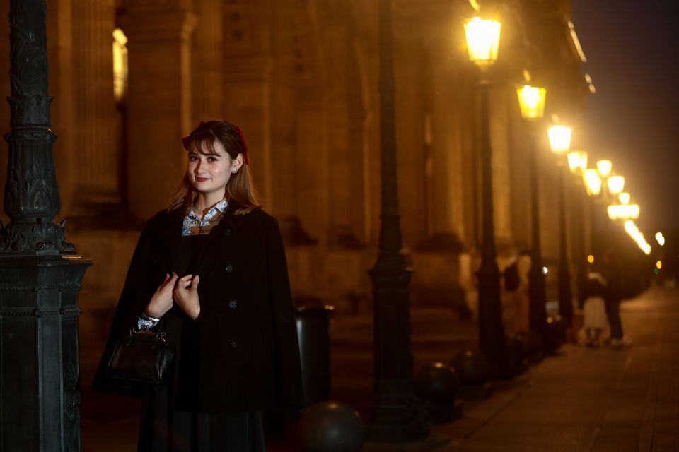 Paris: Professional Photoshoot with 300+ Photos + 1 present - The Photographer: Gear, 11+ Years of Filming Experience, and Real Posing Help