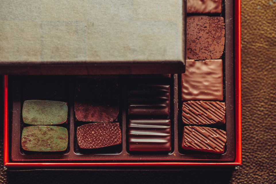 Paris: Pure Chocolate Walking Tour - From the blue doors at Place de la Madeleine to your first tasting