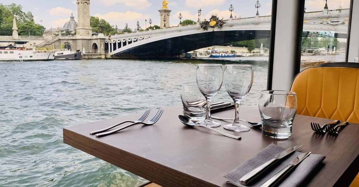 Paris: River Seine Cruise with 3-Course Lunch - The Seine Route in 2 Hours: What You’ll See and Why It Matters