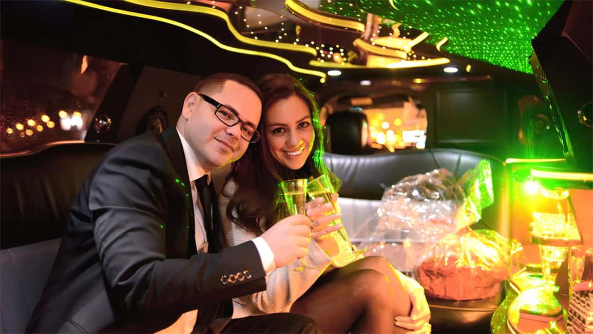 Paris: Romantic Limousine Tour - Private for Two: The Value of Not Sharing the Moment