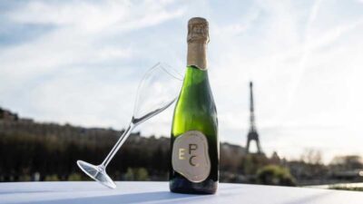 Paris : Scenic Cruise on the Seine River with Champagne - Champagne for Two: What You Actually Get