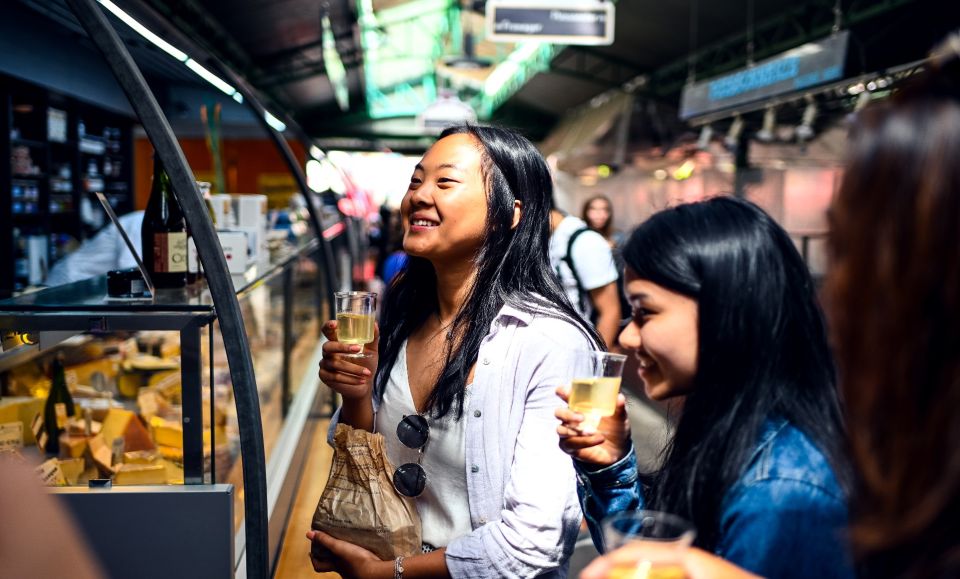 Paris: Secret Food of Le Marais Walking and Tasting Tour - Walking the Marais: Place des Vosges and the Medieval Lane Feel