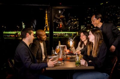 Paris: Seine River Champagne Dinner Cruise with Live Music - What you get: champagne, a seasonal 3-course menu, and live music