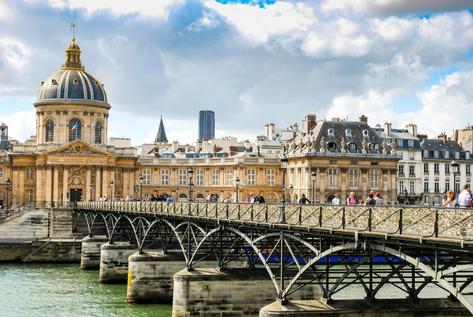 Paris: Seine River Walking Tour with Optional Musée d'Orsay - Pont des Arts and Pont du Carrousel: views you can frame, not just stare at