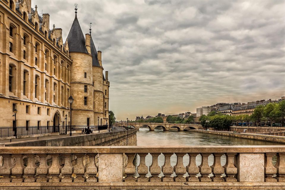 Paris: Seine River Walking Tour with Optional Musée d'Orsay - Pont Royal: a quick step back into older Paris