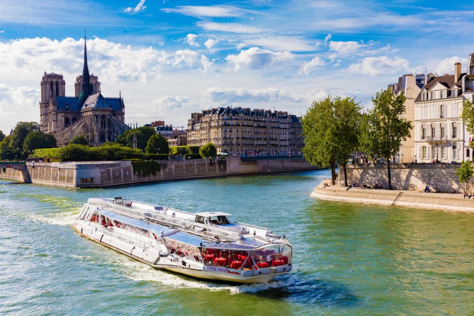 Paris: Sightseeing Cruise on the Seine with 3-Course Lunch - Two Decks, One Big Question: Where Should You Sit?