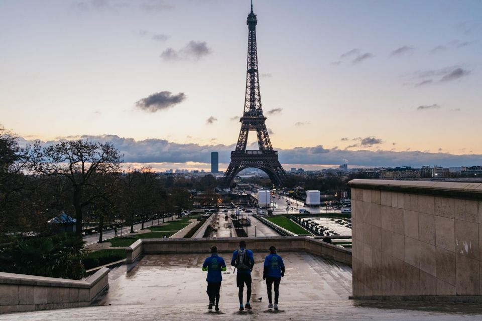 Paris: Sunrise Running and Sightseeing Group Tour - The Short On-Foot Stretch and Musée d’Orsay Pass-By