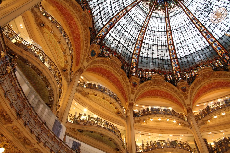 Paris: The best Undiscovered Quarters & Secret Gems Tour - Hôtel Drouot and Palais Brongniart: architecture with a backstory