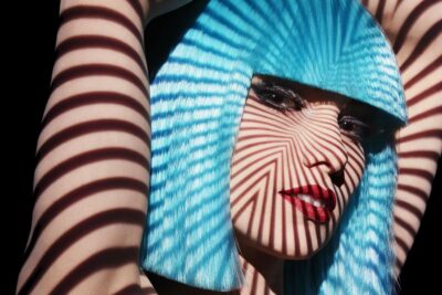 Paris: The Crazy Experience, a VIP tour of the Cabaret - Your VIP guide: what a Crazy Girl one-on-one visit really means