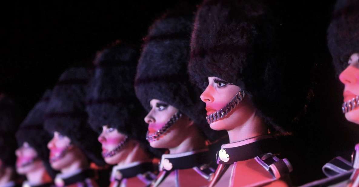 Paris: The Crazy Experience, a VIP tour of the Cabaret - Drinks, appetizers, and what that means for your evening plan