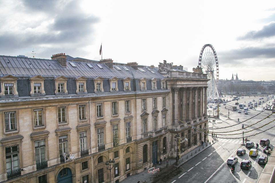 Paris: The Da Vinci Code Walking Tour with a Local Guide - Starting at the Ritz Hôtel: the movie ending made real