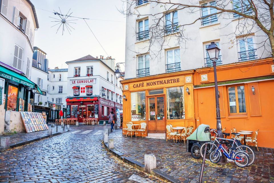 Paris's Old Town and Top 10 Sights Private Car Tour - Why a private car works so well for Paris Old Town