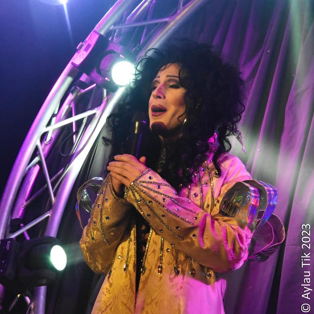 PRESTIGE DINER AND DRAG SHOW - Small-group intimacy near Nation: why this feels warmer than big venues