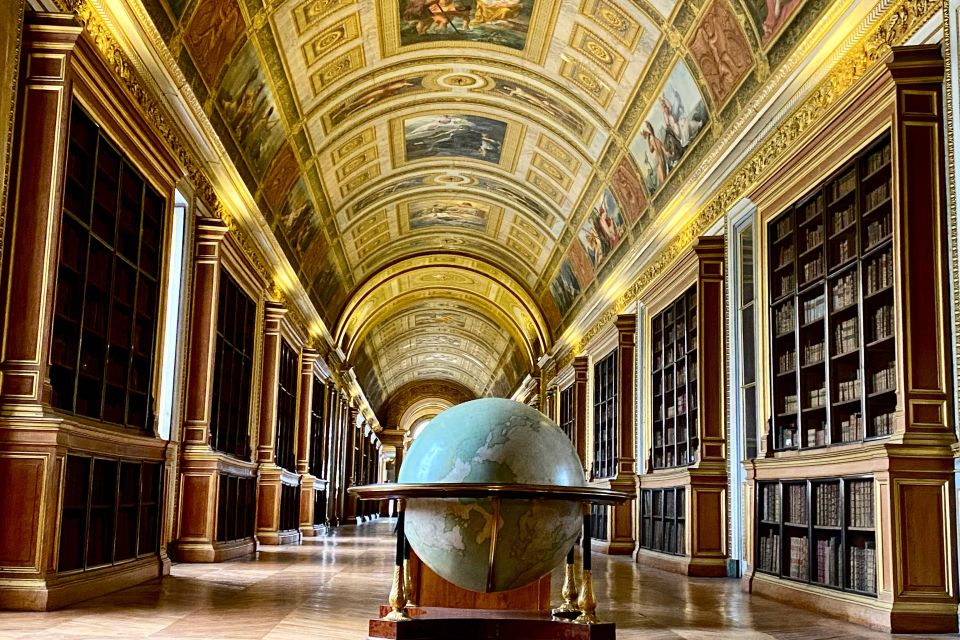 Private Fontainebleau, Versailles, Trianon from Paris - Big Trianon and Small Trianon: private retreat energy