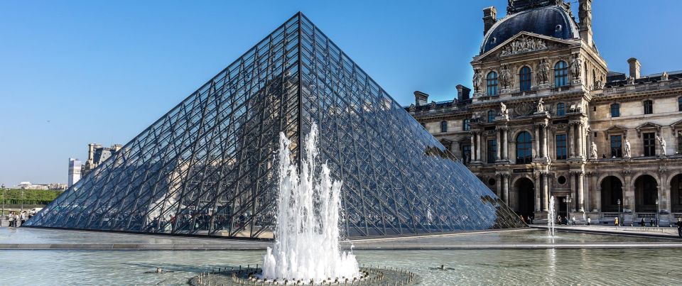 Private Louvre Tour for Teenagers - Crime-scene walk: how the guide turns masterpieces into clues