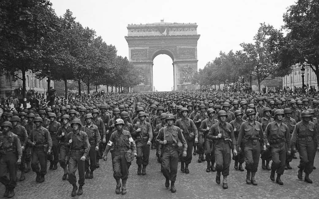 Private Paris WWII History Tour: Occupation & Resistance - Jean Moulin’s story: unifying Resistance through the city