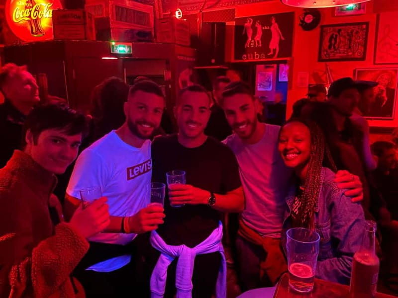 Pub Crawl Paris: Drink, Laugh, Meet the World - Who this pub crawl suits best (and who should skip it)