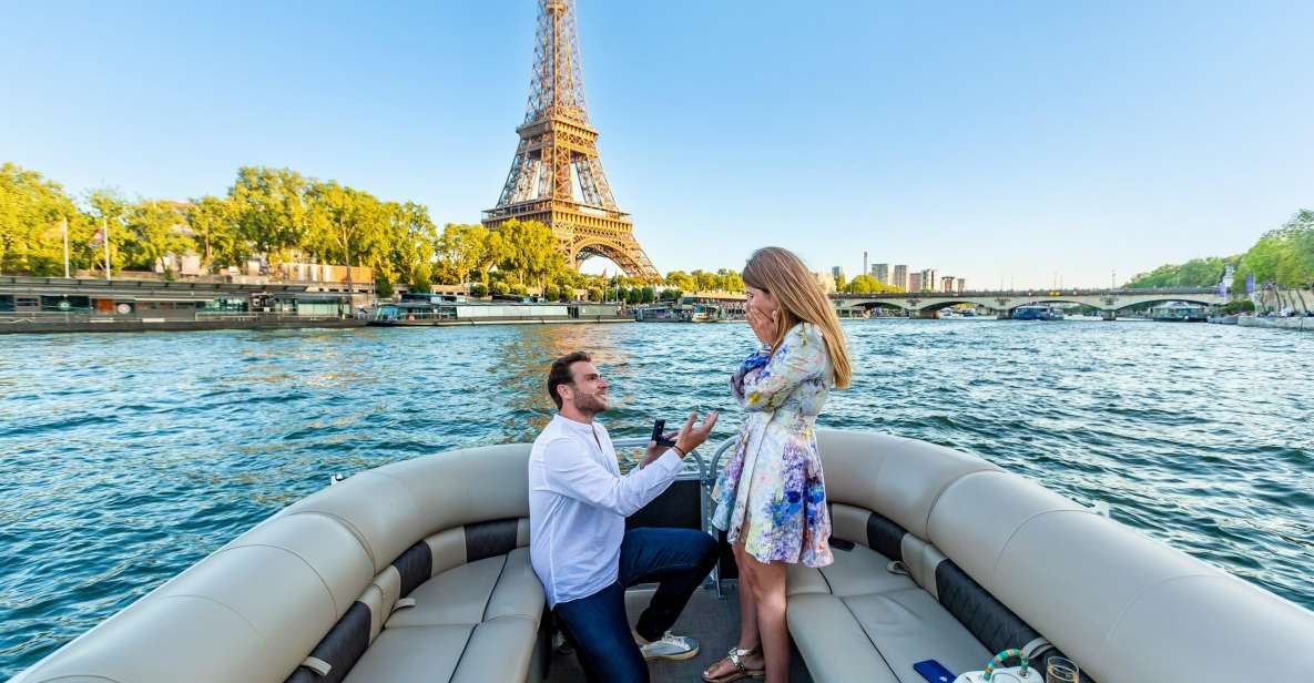 Romantic photo shooting on a private boat in Paris - Key things I’d lock in first