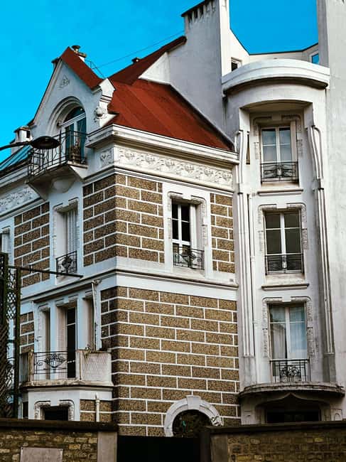 Sacré-Cœur de Montmartre Guided Tour - Price and value: is $41 for 2 hours a good deal?