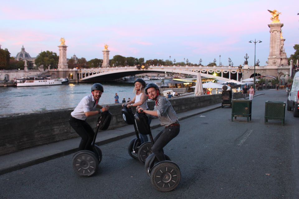 Segway private tour Lights of Paris - Champs-Élysées under the lights: fast, fun, and a bit dramatic