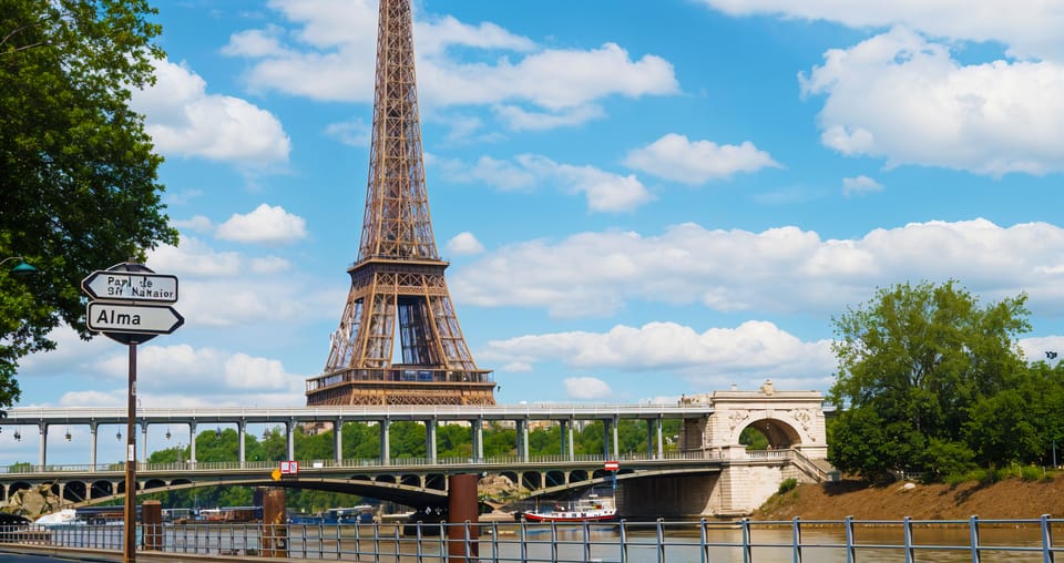 Side-car Paris: Discover The Left Bank, Notre Dame and More - Hitting the Seine: Eiffel Tower and Notre-Dame sightlines