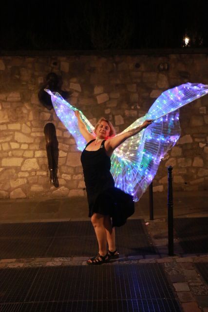 Singing Montmartre by night with a Diva - Sacré-Cœur Illuminated Views: The Part That Changes Your Photos Into Moments