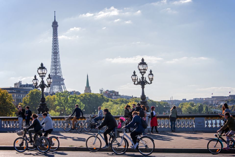 The Best of Paris by Bike with a Local - Place de la Concorde and the Champs-Élysées corridor: iconic, but expect big-city motion