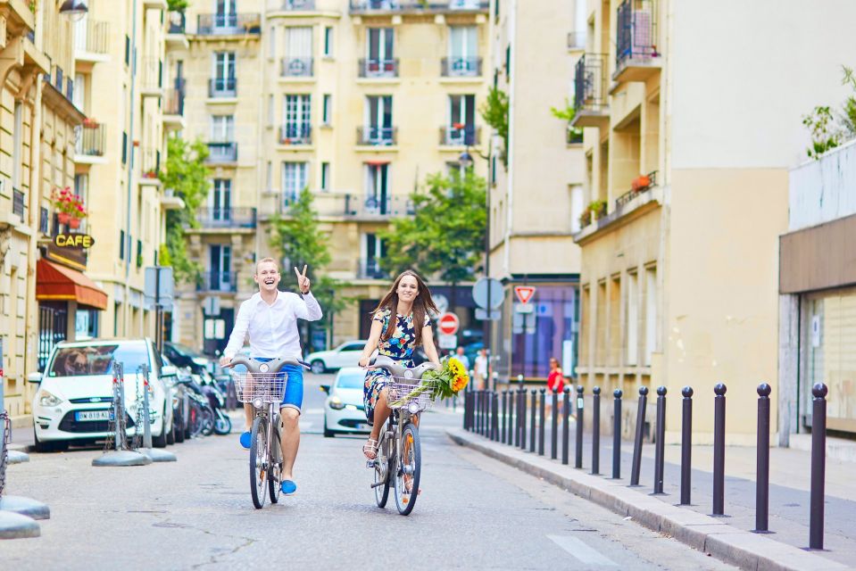 The Best of Paris by Bike with a Local - Getting started at 10 Rue de Pontoise and the Pont des Arts briefing