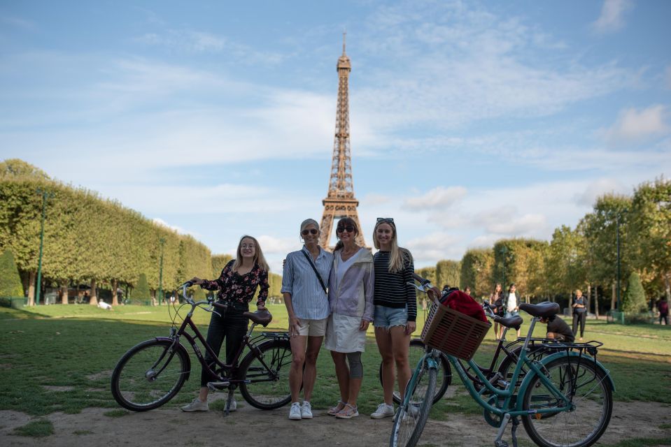 The Best of Paris: Small Group Bike Tour like a Local - Monument-to-Monument Stops: Seeing Paris at Street Level