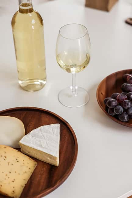 The Paris Food Experience: Montmartre Gourmet Food Tour - Price and Value: What $146 Buys You (and What It Doesn’t)