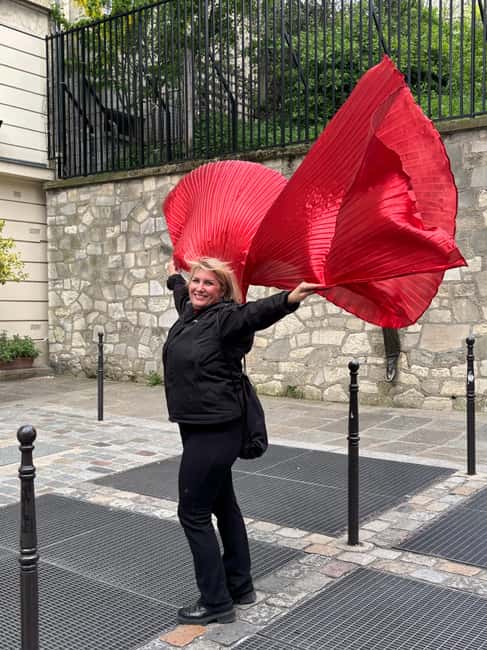 The voice of Montmartre is a must-see in Paris - A Cappella Montmartre With Veronica Antonelli