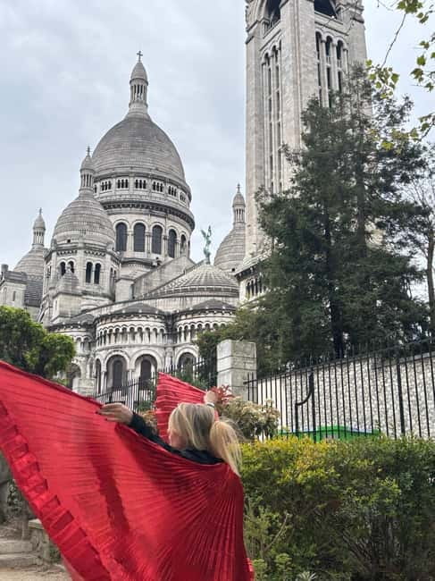 The voice of Montmartre is a must-see in Paris - Place des Abbesses: History You Can Hear