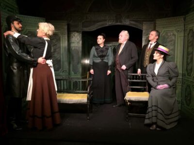 Theatre in Paris: The Bald Soprano (La cantatrice chauve) - What The Bald Soprano is really about (Smiths, Martins, and that 5 o’clock clock)