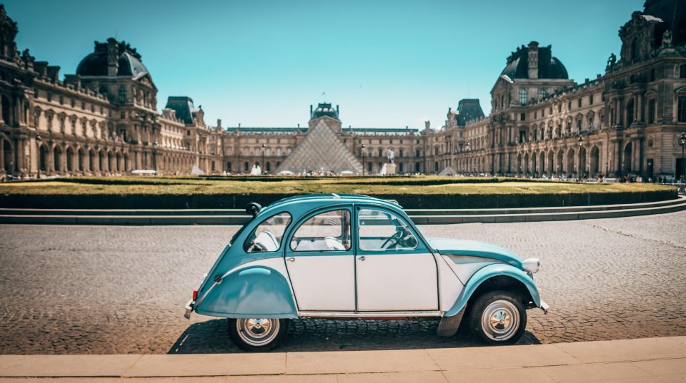 Tour of Paris in Citroën 2CV - Place Dauphine and Palais-Royal: The “Classic Paris” Intermission