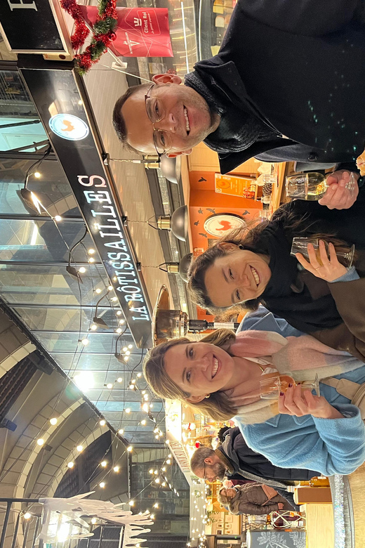 Versailles: Local & small-group Farmers' Market Food Tour - Wine pairing that actually follows the tastings