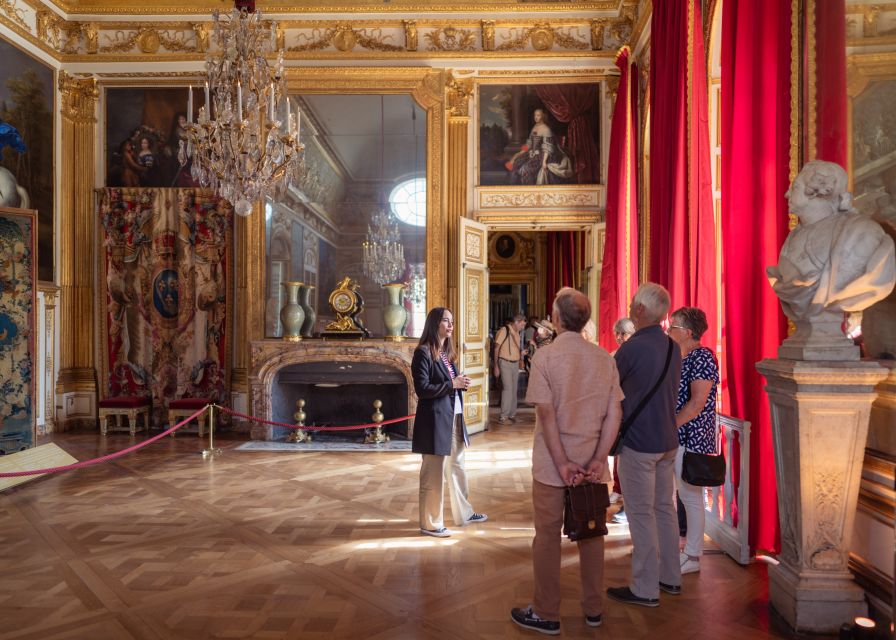 Versailles: Skip-the-Line Versailles Palace and Gardens Tour - Small Group Size and Headphones: The Comfort Factor