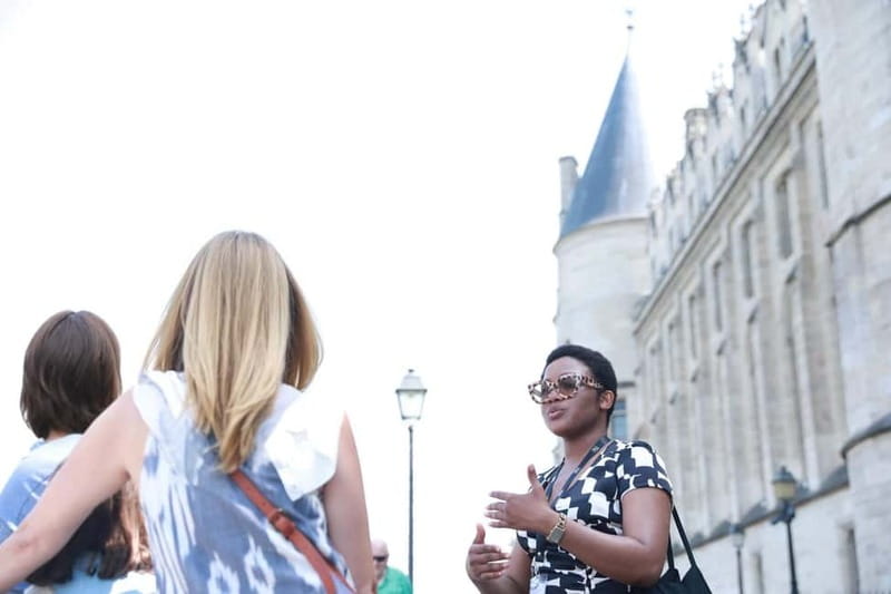 Walking Tour of Notre Dame Island and Sainte Chapelle Option - Who should book this tour (and who might want something else)